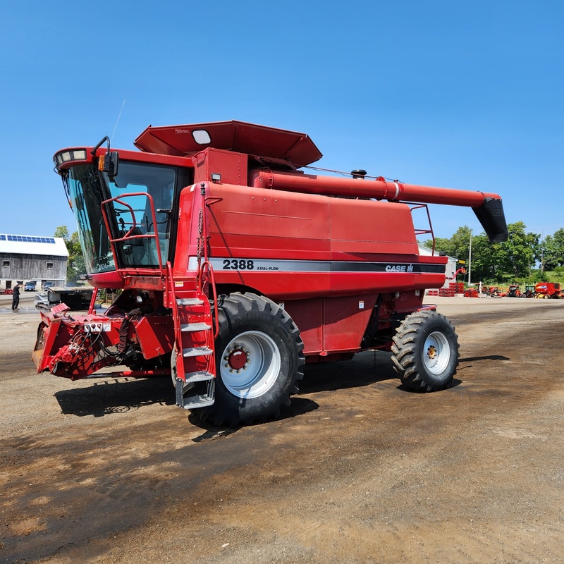 Case IH 2388 Combine 