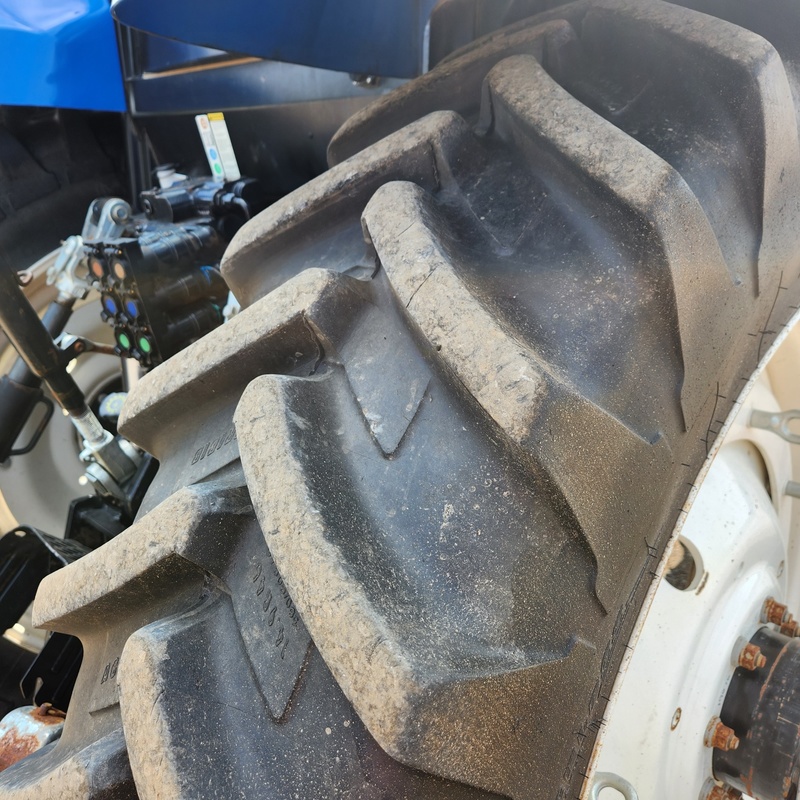 Tractors - Farm  New Holland T6070 Tractor  Photo