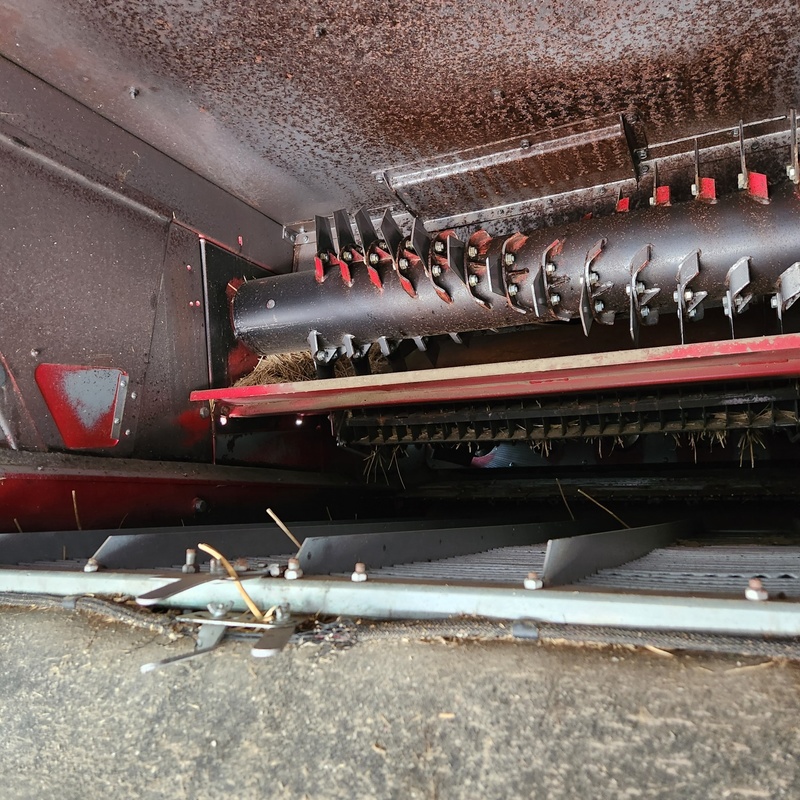 Combines & Harvesting Equipment  Case IH 2388 Combine Photo