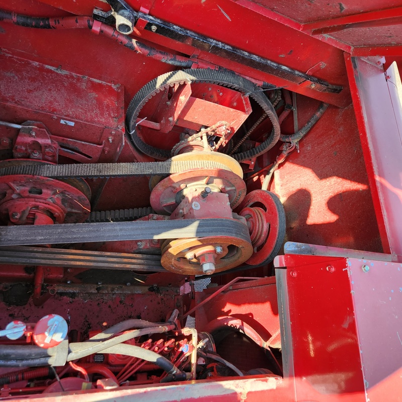 Combines & Harvesting Equipment  Case IH 2388 Combine Photo
