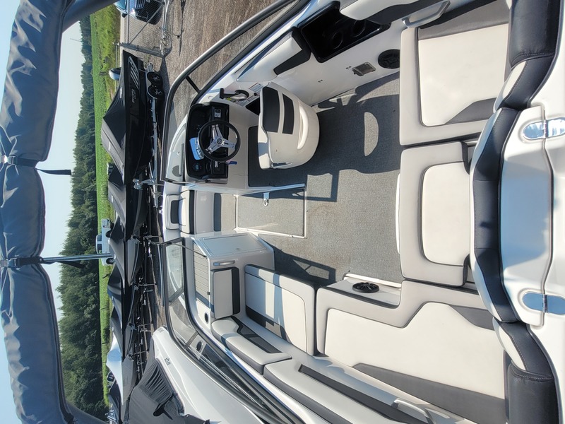 Boats  2020 Yamaha AR195 Bow Rider Jet Boat Photo