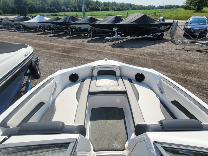 Boats  2020 Yamaha AR195 Bow Rider Jet Boat Photo