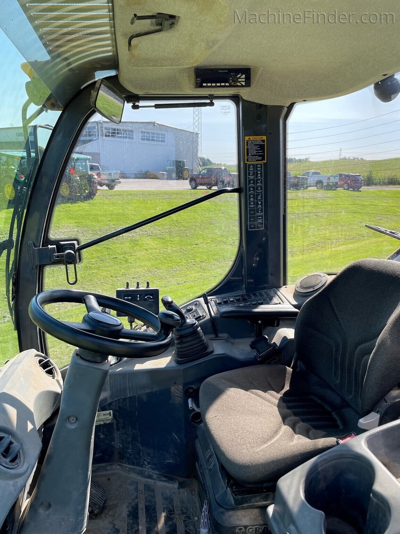 Construction  2018 JOHN DEERE 304K Compact Loader Photo