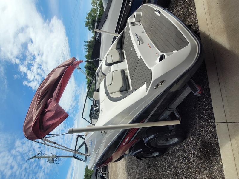 Boats   2017 Yamaha Marine SX210 Bowrider Jetboat Photo