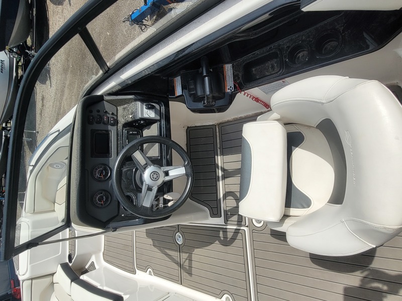 Boats   2017 Yamaha Marine SX210 Bowrider Jetboat Photo