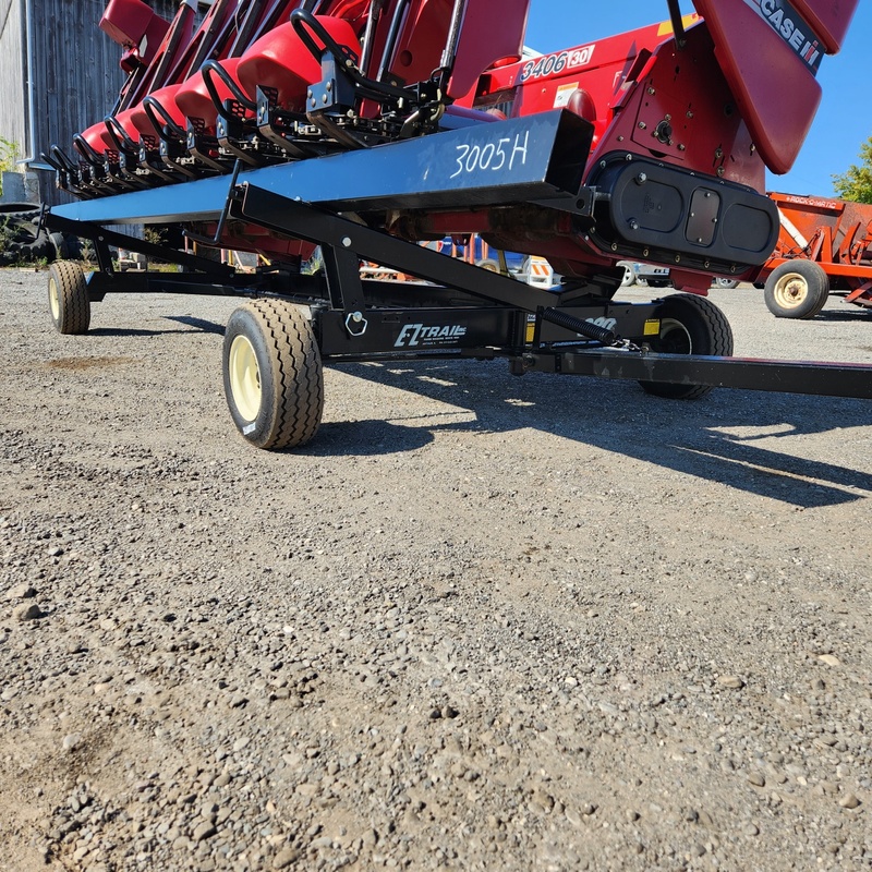 Combines & Harvesting Equipment  EZ Trail 680 Header Cart  Photo