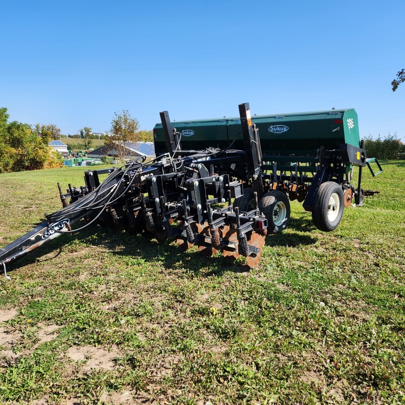 Planting Equipment  Marliss 15' No-Till Drill  Photo