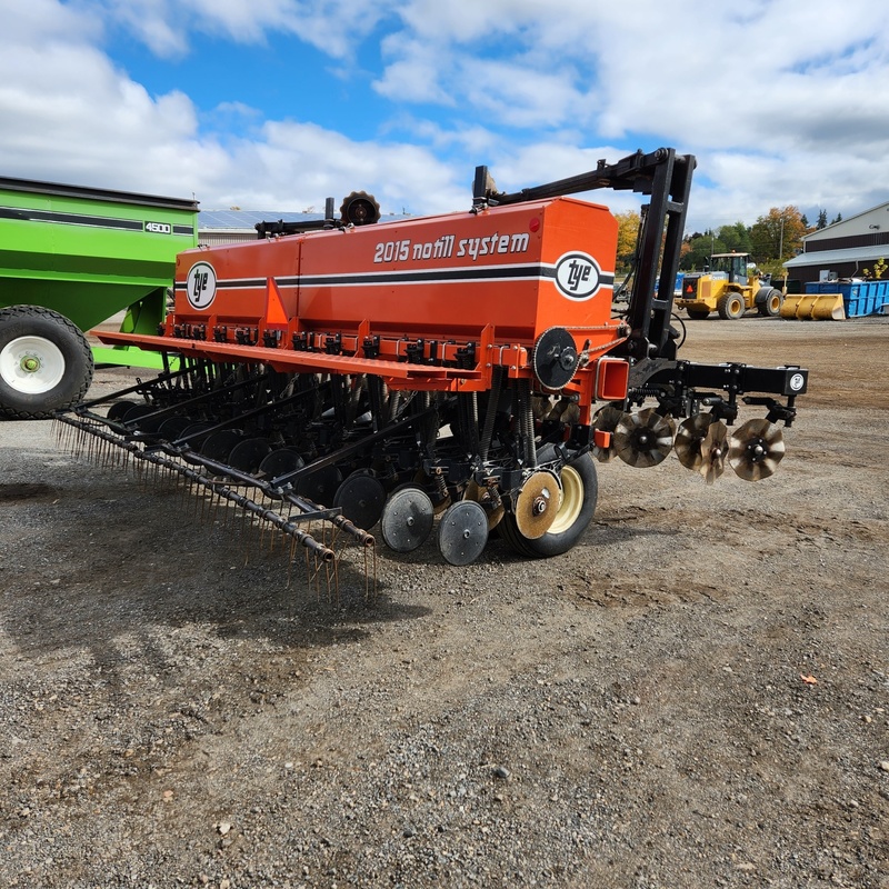 Planting Equipment  Tye 2015 No-Till Drill  Photo