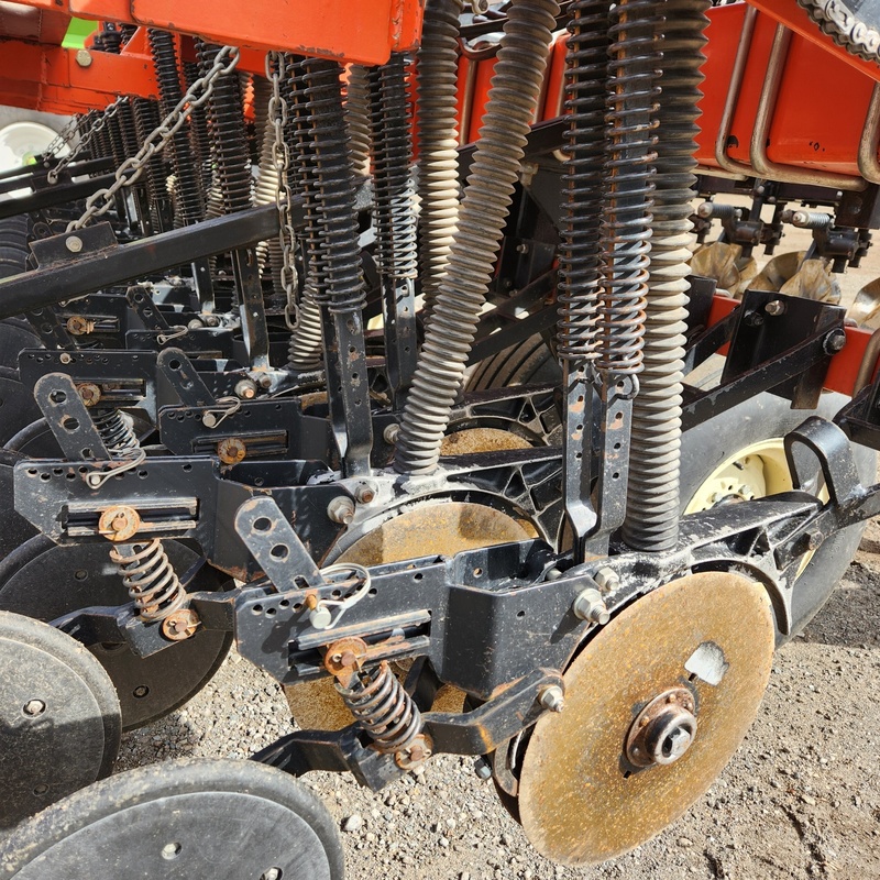 Planting Equipment  Tye 2015 No-Till Drill  Photo