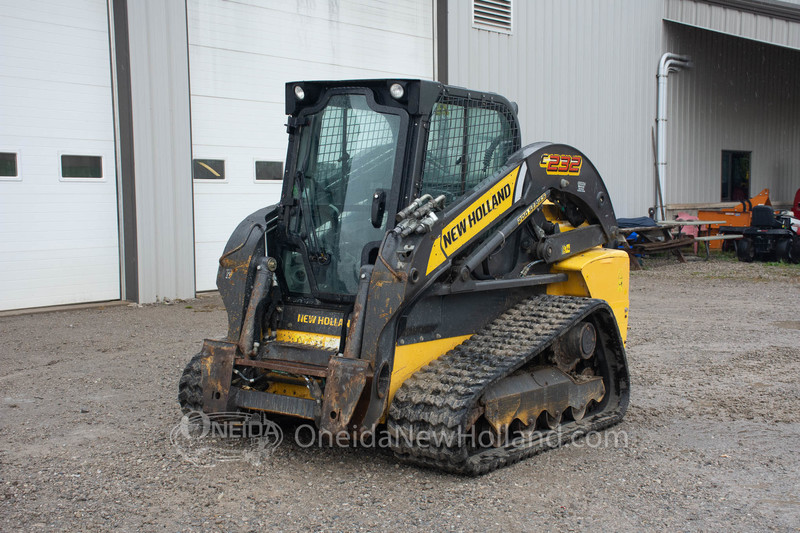 Skidsteers & Track Loaders  New  Holland C232 Track Loader Photo