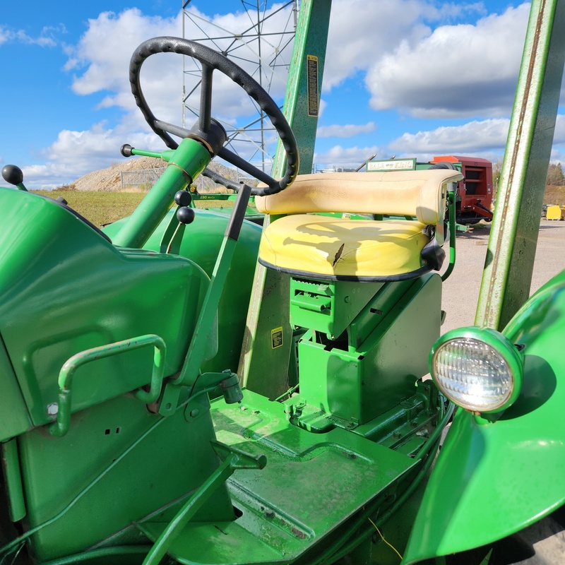 Tractors - Farm  John Deere 4010 Tractor Photo