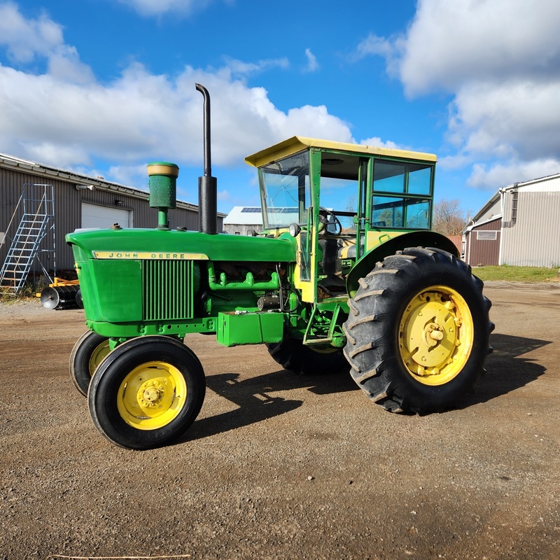 Tractors - Farm  John Deere 4010 Tractor  Photo