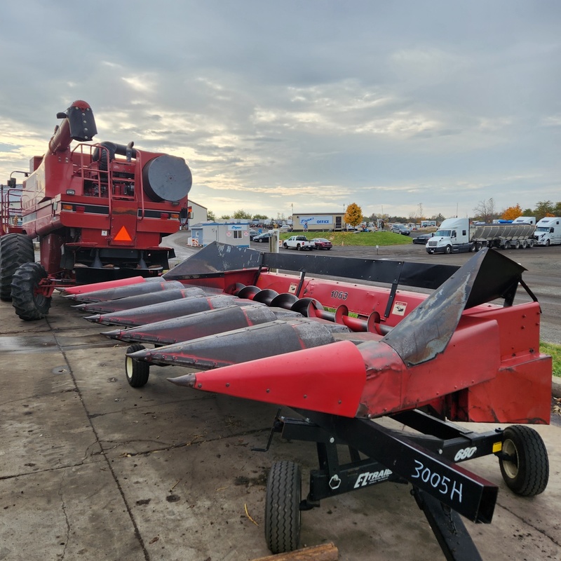 Case IH 1063 Corn Head