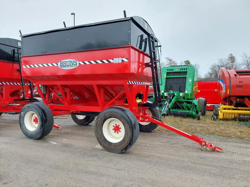 Attachments  Bruns Gravity Wagon 400 BU Photo