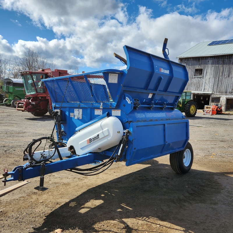 Hay Equipment  Brandt VSF-X Bale Processor  Photo