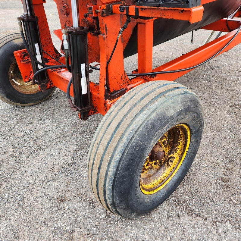 Hay Equipment  Highline Bale Pro 7000 Bale Processor Photo