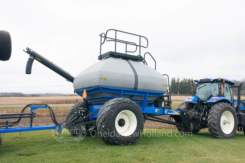 Planting Equipment  2020 New Holland P2080 Air Drill Photo