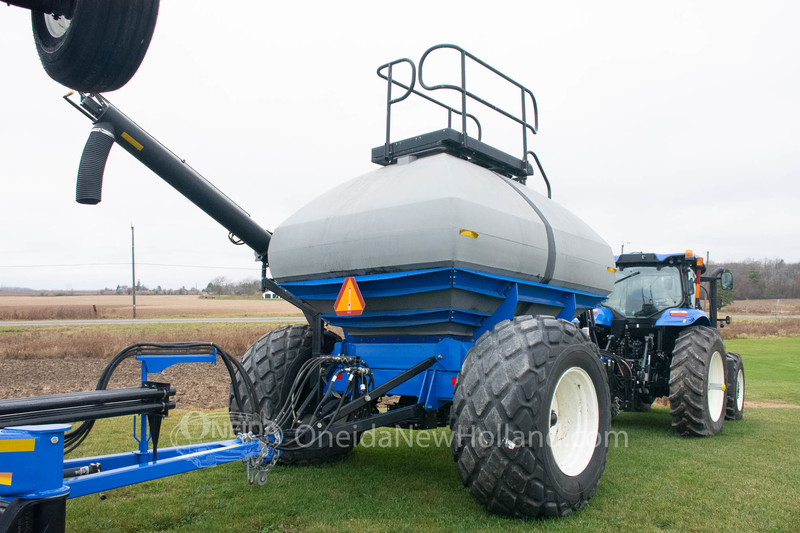 Planting Equipment  2020 New Holland P2080 Air Drill Photo