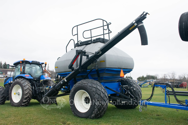 Planting Equipment  2020 New Holland P2080 Air Drill Photo