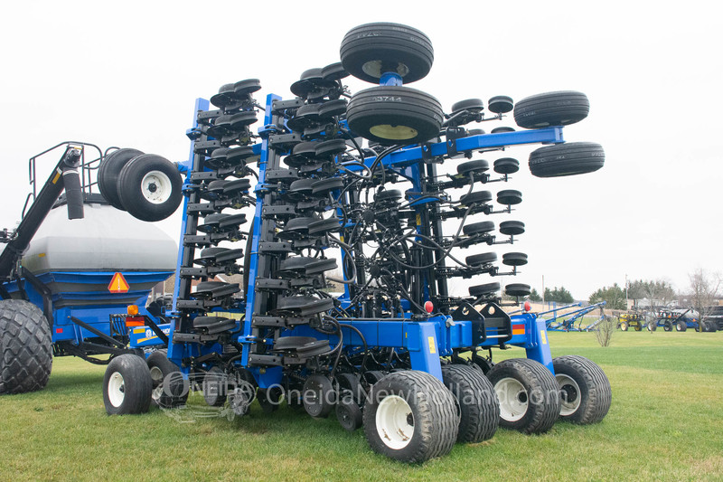 Planting Equipment  2020 New Holland P2080 Air Drill Photo