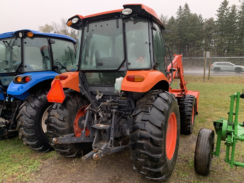 Kubota M6060 Tractor with Loader 