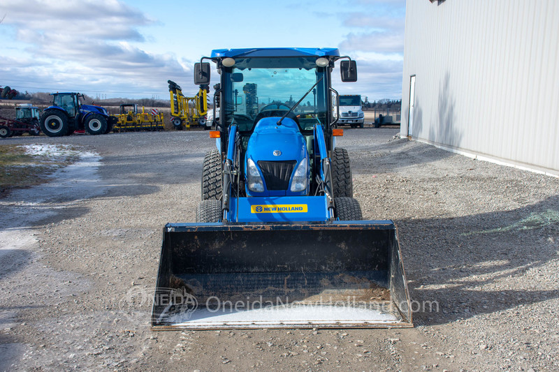 Tractors  2010 New Holland Boomer 3045 with Loader Photo