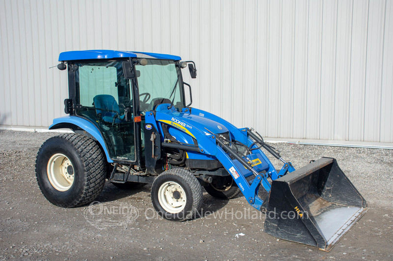 Tractors  2010 New Holland Boomer 3045 with Loader Photo