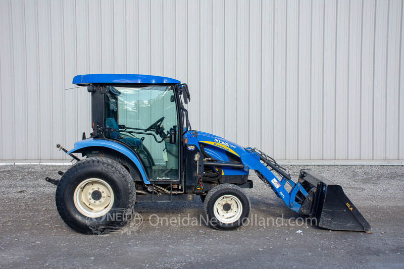 Tractors  2010 New Holland Boomer 3045 with Loader Photo