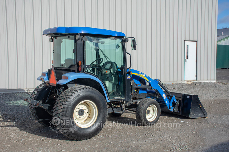 Tractors  2010 New Holland Boomer 3045 with Loader Photo