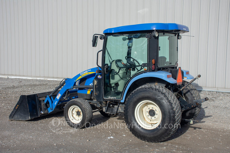 Tractors  2010 New Holland Boomer 3045 with Loader Photo