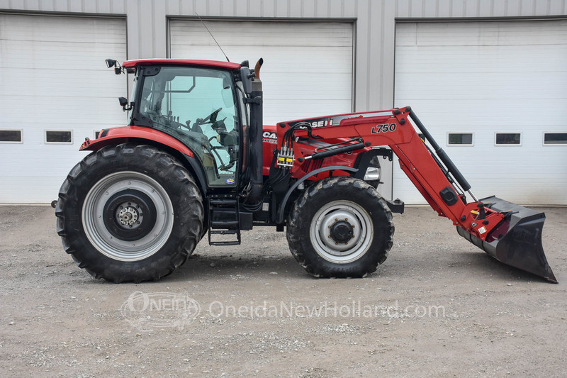 Tractors  2011 Case IH MAXXUM 125 Tractor & Loader Photo