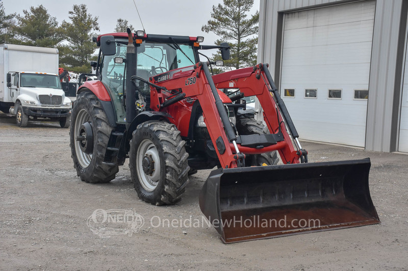 Tractors  2011 Case IH MAXXUM 125 Tractor & Loader Photo