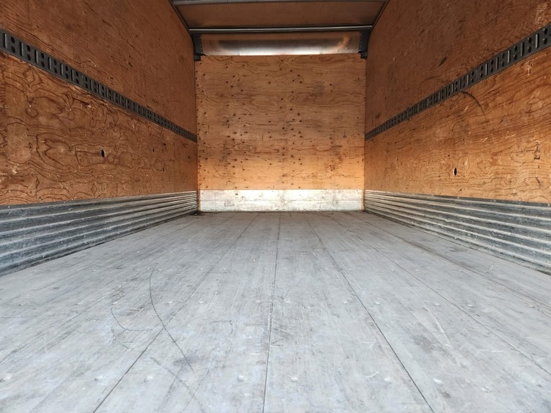 Transportation/Trucks  2018 HINO 195 Box Truck Photo