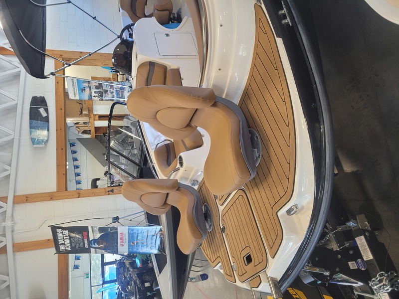 Boats  2023 Legend Vibe D20 Cognac w Merc 150 Pro XS Photo