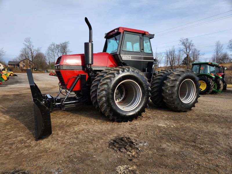 Case IH 4694 Tractor 