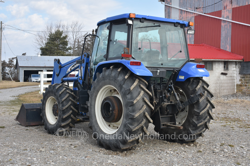 Tractors  2007 New Holland TL100A Tractor with Loader Photo