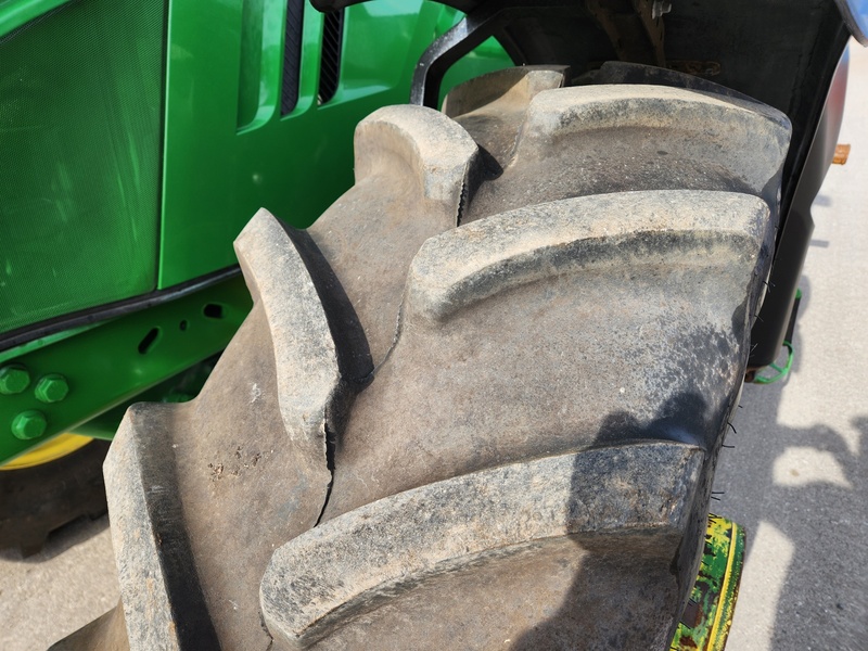 Tractors - Farm  John Deere 6175M Tractor  Photo