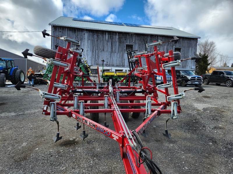 Cultivators  Wil-Rich 2800 Cultivator Photo