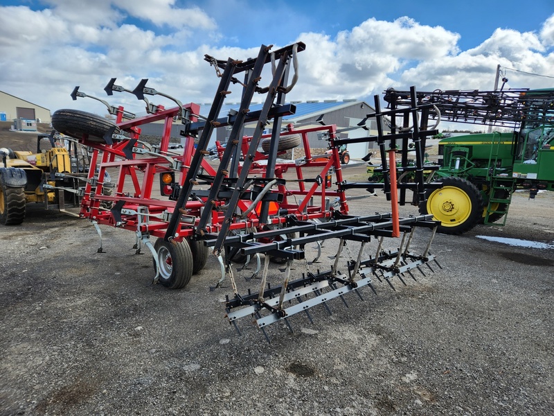 Cultivators  Wil-Rich 2800 Cultivator Photo