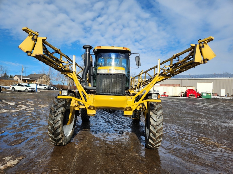 Sprayers  Ag Chem Rogator 1254 Sprayer Photo