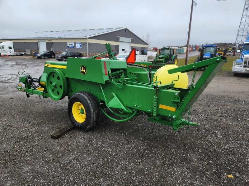 Hay Equipment  John Deere 328 Baler Photo