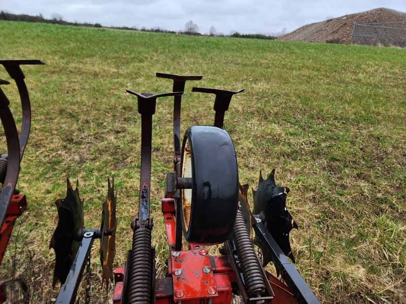 Row Cultivator  International 183 Scuffler Photo