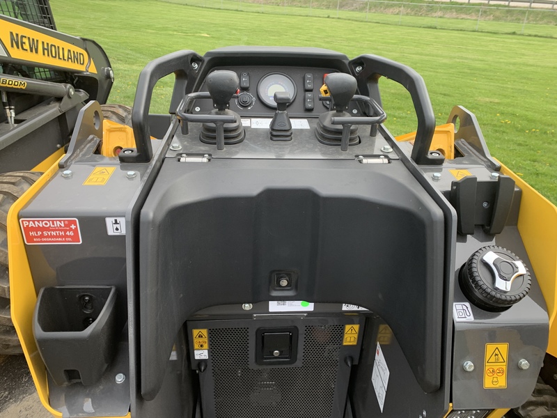 New Holland C314 Stand on skid steer 