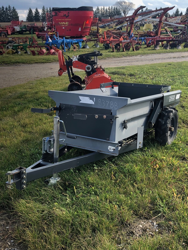 Manure Equipment  Braber 25GD Manure Spreader Photo