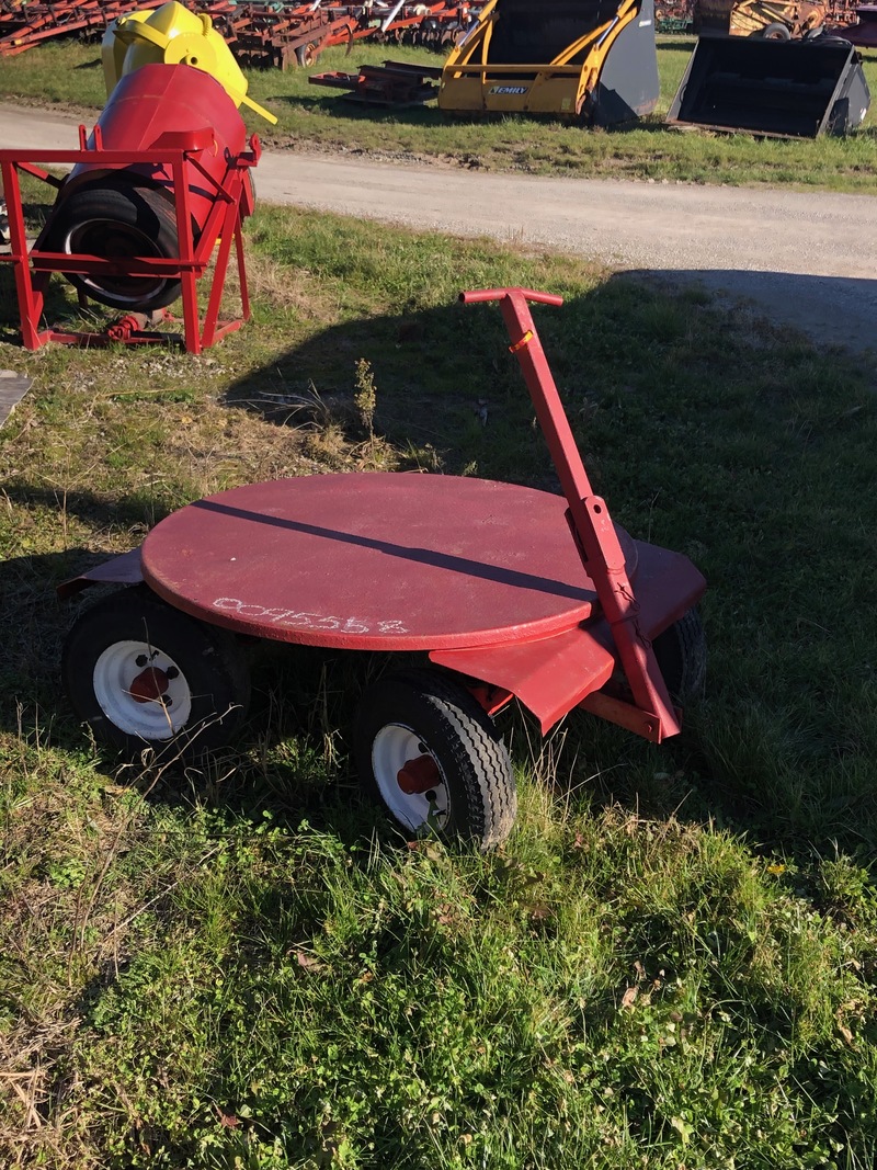 Hay/Forage/Livestock  Round Bale Rotary Trailer (Tow Behind) Photo