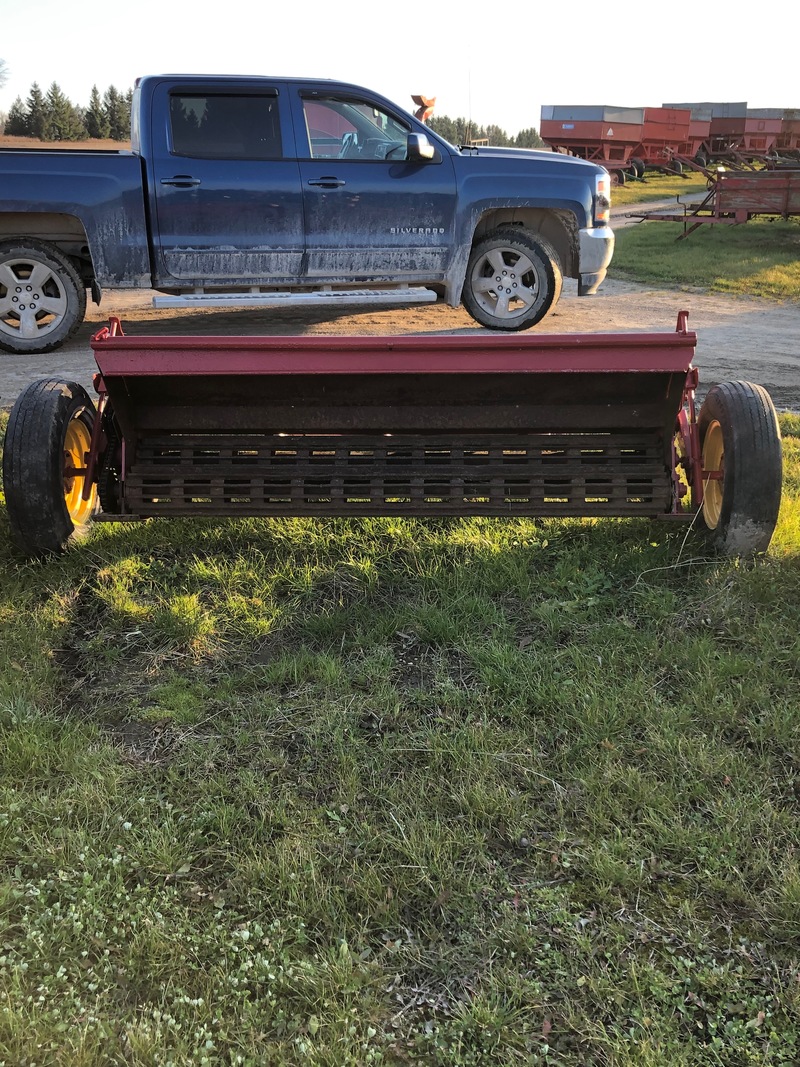 Hay/Forage/Livestock  New Holland 402 ~ Steel Mesh Hay Crimper Photo