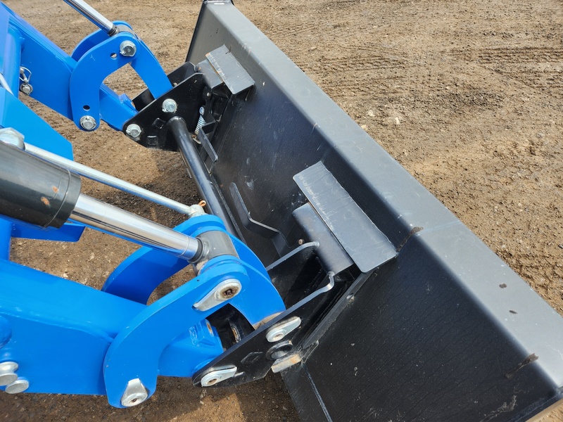 Tractors - Farm  New Holland Workmaster 55 Tractor  Photo