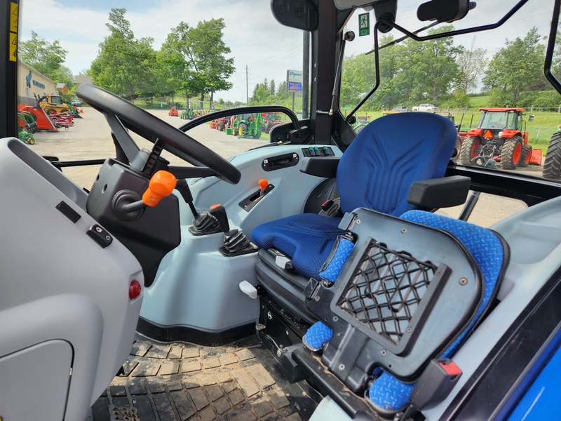 Tractors - Farm  New Holland Workmaster 55 Tractor  Photo