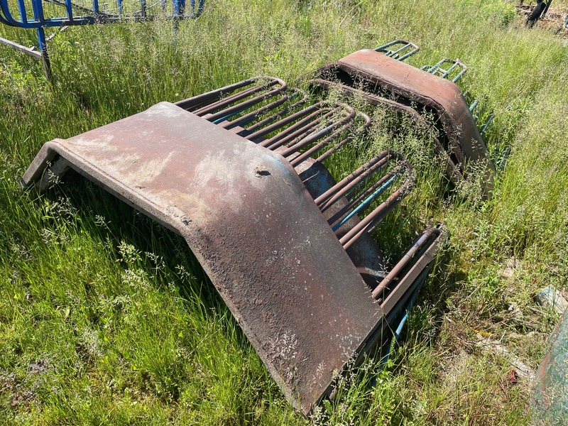 Tombstone Hay Feeders