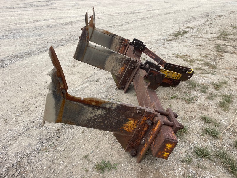 Tillage - Other  Taylorway 3 Shank Ripper | 3 Point Hitch Photo